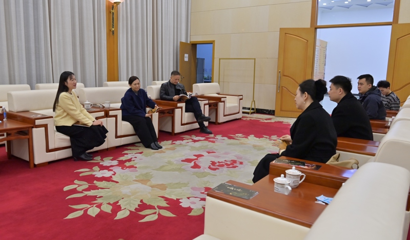 【舞院附校学工】舞蹈学院开展访企拓岗促就业座谈会