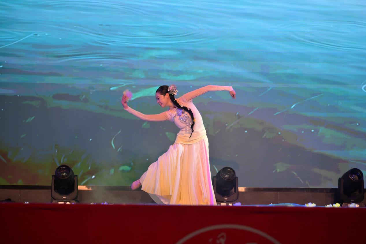 C:/Users/陈余琪/Desktop/微信图片_20260925113157_8007_180.jpg微信图片_20260925113157_8007_180